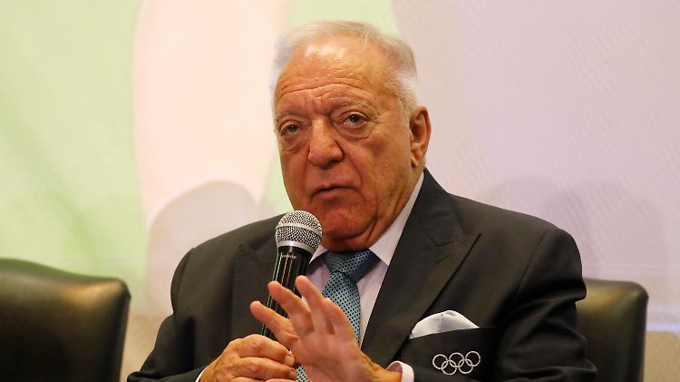 Verbandspräsident Ajan wird schwer belastet.