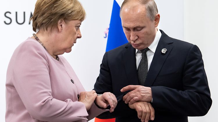 Zeit für ein Treffen. Wladimir Putin und Angela Merkel hatten sich zuletzt am Telefon ausgetauscht.