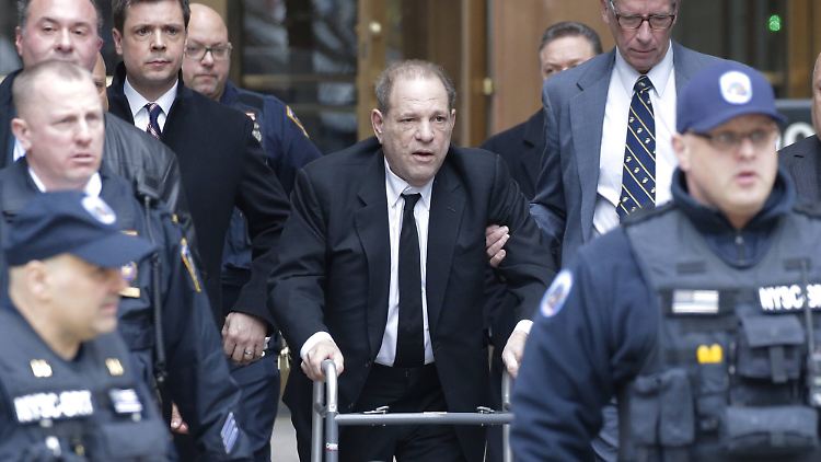 Harvey Weinstein bei Prozessbeginn in New York.