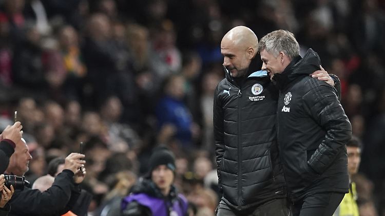 Schätzen sich: City-Coach Guardiola und United-Teammanager Solskjaer.