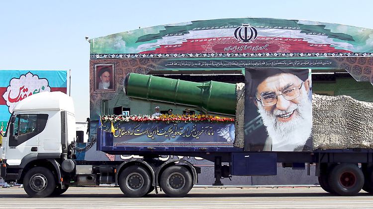 Fanatische Revolutionsgarden mit teils dramatisch veralteter Technik: Der Iran setzt aus gutem Grund auf Raketen.