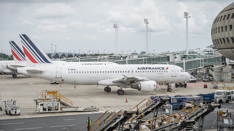 Die Leiche wurde im Fahrwerk einer Air-France-Maschine am Flughafen Charles de Gaulle gefunden.
