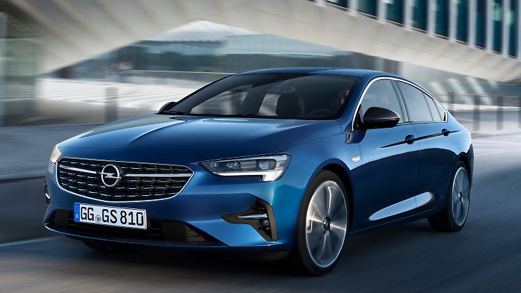 Nach dem Facelift optisch breiter: der Opel Insignia.