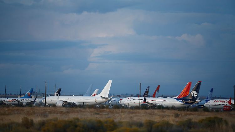 Boeing parkt einen Teil der 
737-Maschinen auf einem Flughafen im US-Bundesstaat Washington.