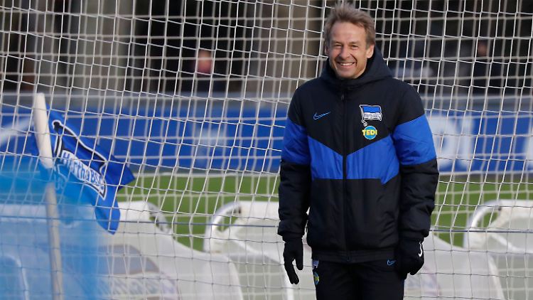 Trainer Klinsmann hätte gern noch ein paar "Champions-League-Spieler" für die Berliner Hertha.