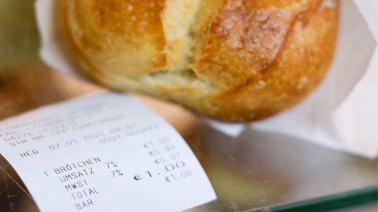 Zum Brötchen gibt's seit Jahresbeginn nun zwingend einen Kassenbon - auch wenn die Kunden darauf wohl verzichten könnten.