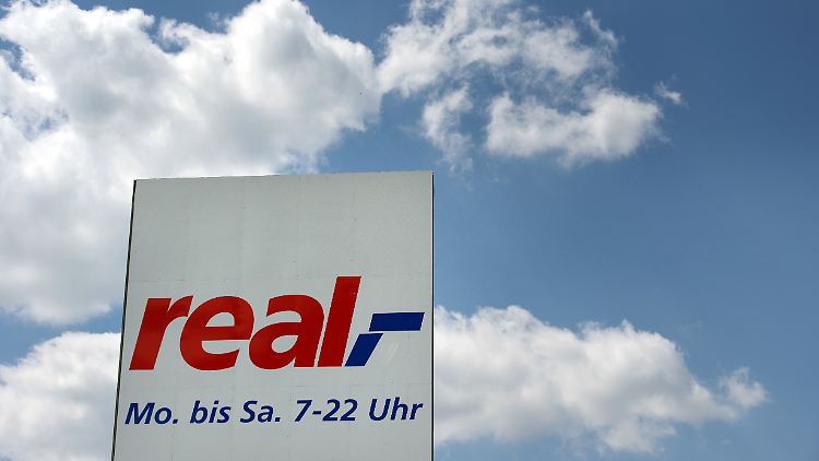Bei der Warenhauskette könnten bis zu 10.000 Jobs wegfallen.