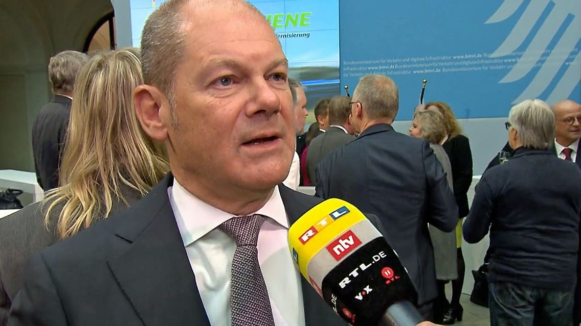 scholz bahn.jpg