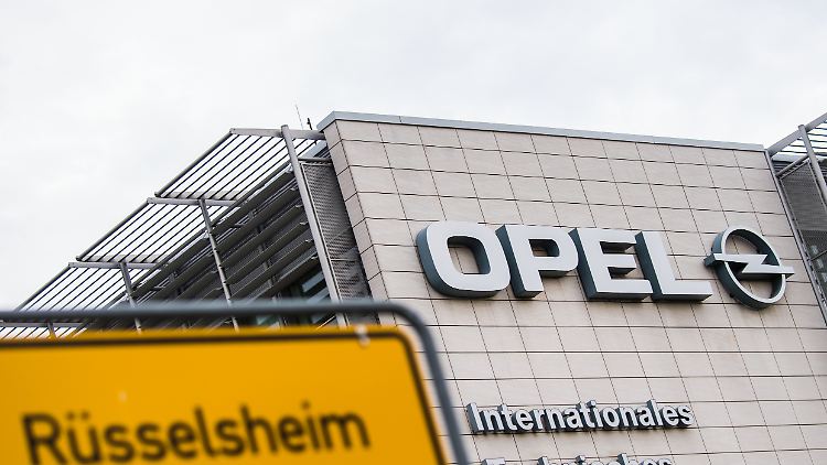 Auch das Opelwerk in Rüsselsheim ist vom geplanten Stellenabbau betroffen. 