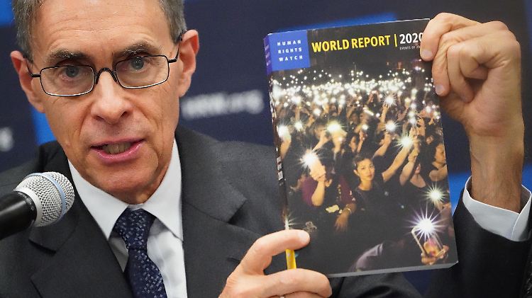 HRW-Chef Kenneth Roth kritisierte nicht nur Chinas Überwachungssystem, sondern auch UN-Generalsekretär Antònio Guterres.