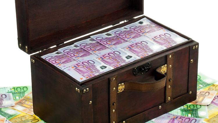 Ein Schatzmeister verwaltet die Finanzen und das Vermögen eines rechtsfähigen und eingetragenen Vereins.
