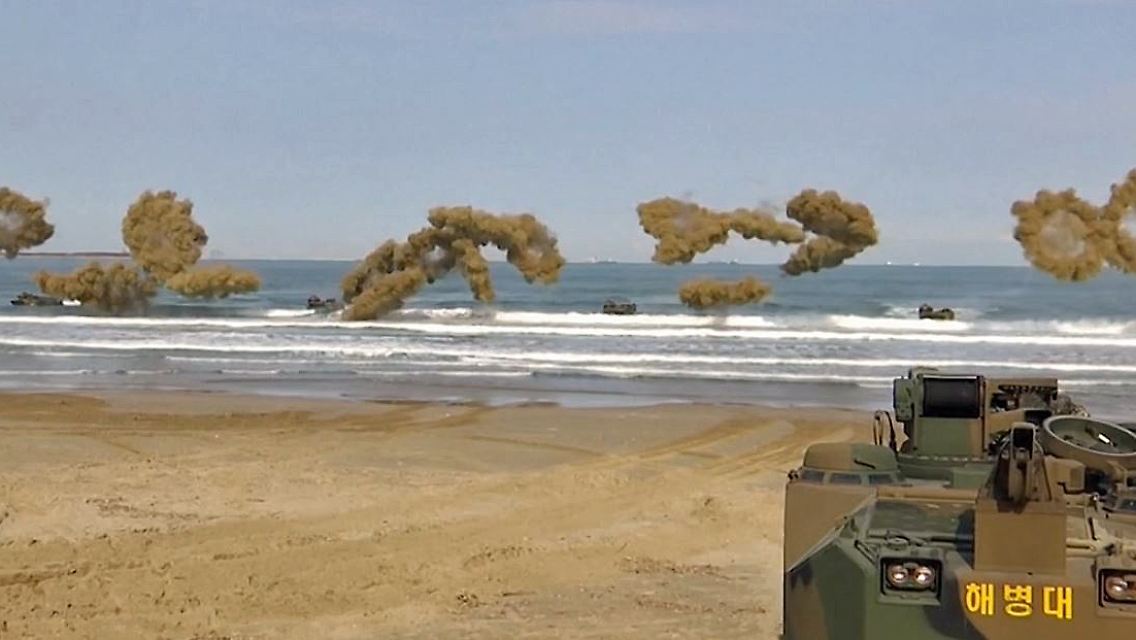 Südkorea Militärmanöver.JPG