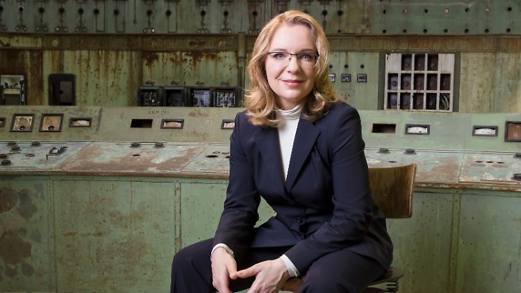Claudia Kemfert leitet die Abteilung Energie, Verkehr, Umwelt am Deutschen Institut für Wirtschaftsforschung und lehrt an der Hertie School of Governance. 