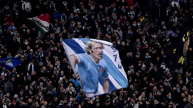 Die Lazio-Fans haben Luciano Re Cecconi nicht vergessen.