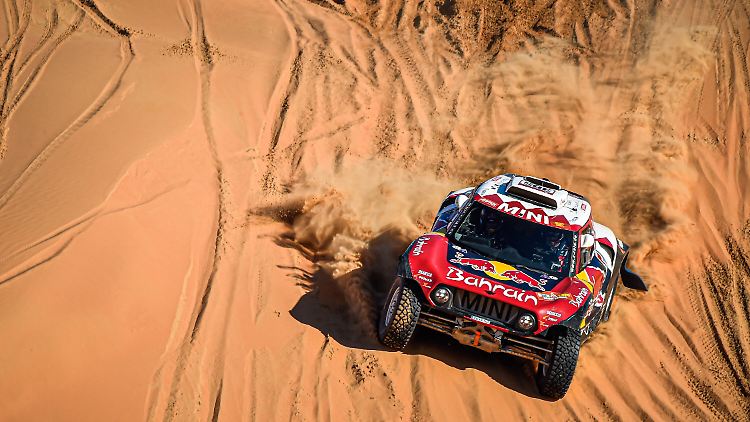 Carlos Sainz dominierte die Dakar-Auflage in Saudi-Arabien.