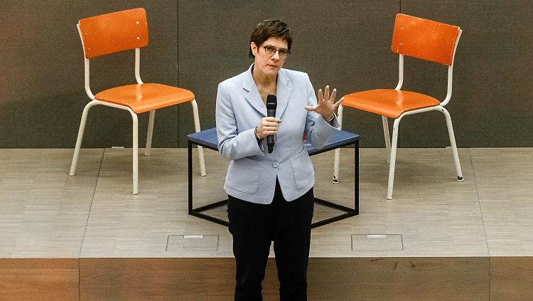Die CDU-Vorsitzende will derzeit keine Personaldebatten führen.