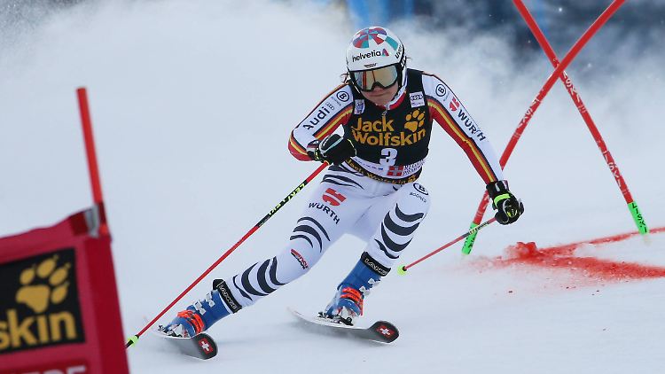 Viktoria Rebensburg kommt selbst in ihrer Paradedisziplin nicht in Schwung.