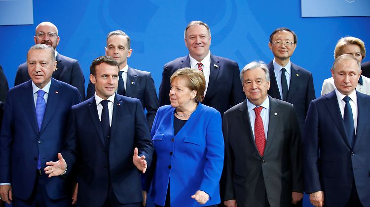 Viele Staats- und Regierungschefs waren gekommen, insgesamt 16 Staaten und Organisationen unterzeichneten die Erklärung.