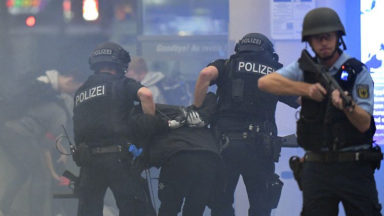 In diesem Jahr kommen bei der Bundespolizei 2150 Planstellen hinzu.