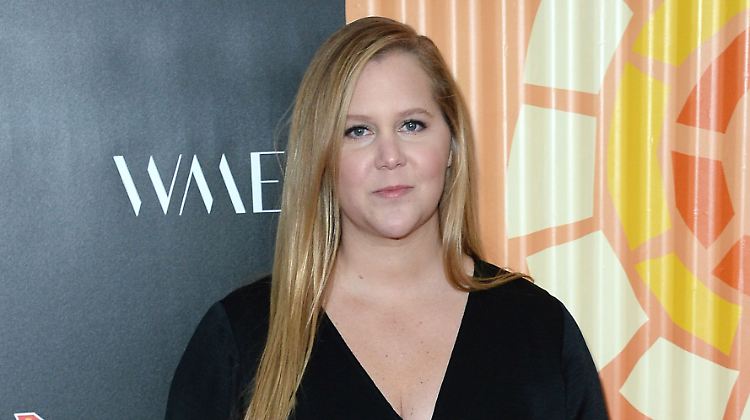 Amy Schumer wünscht sich als Nächstes ein Mädchen. Dafür unterzieht sie sich gerade einer künstlichen Befruchtung.