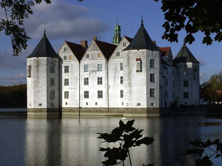 Glücksburg ist vor allem für sein Wasserschloss bekannt.
