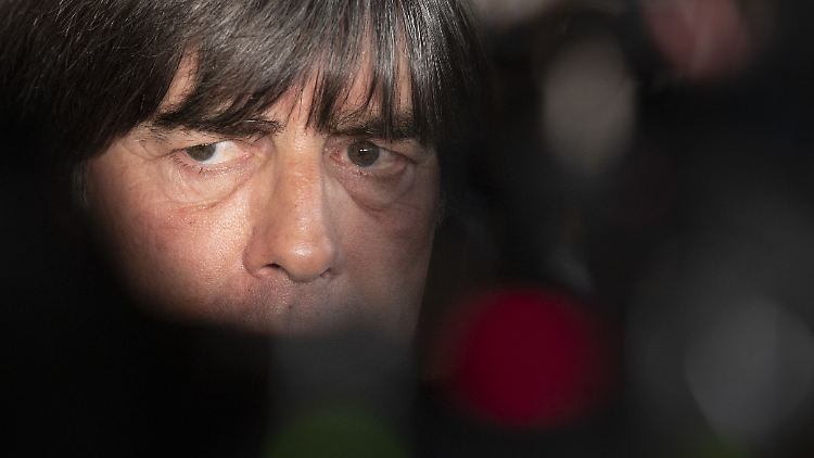 Löw entscheidet selbst.