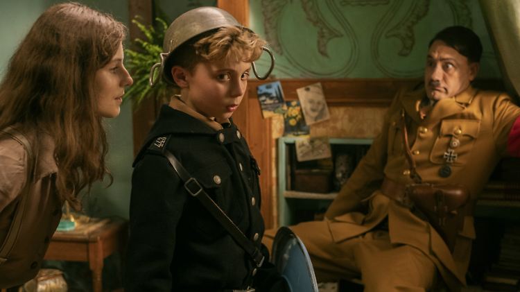 Problematisch wird es, als plötzlich Elsa (Thomasin McKenzie) auftaucht.