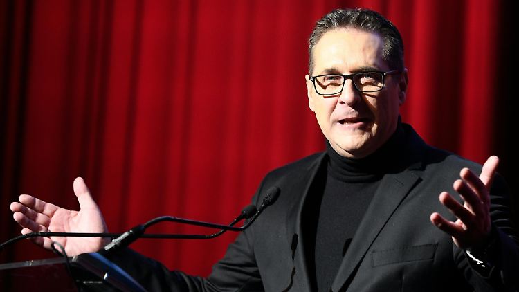 Ex-FPÖ-Chef Heinz-Christian Strache plant sein politisches Comeback.