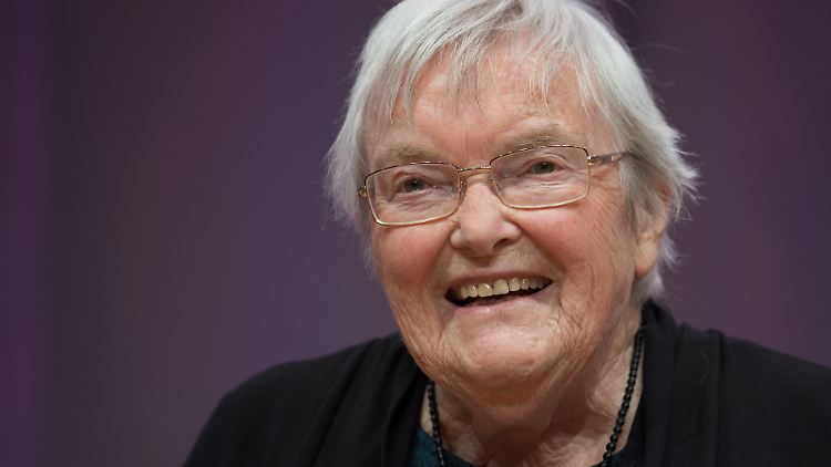 Gudrun Pausewang positionierte sich in ihren Büchern auch politisch.