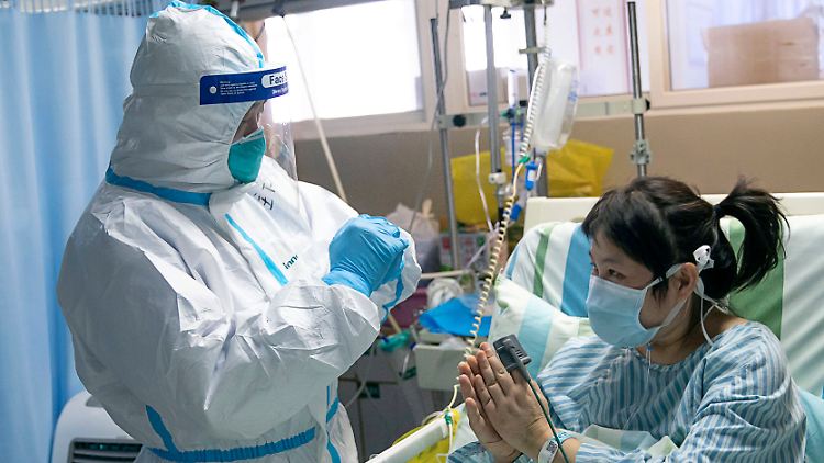 Ärzte und Pfleger aus anderen Teilen Chinas wurden nach Wuhan gesandt.