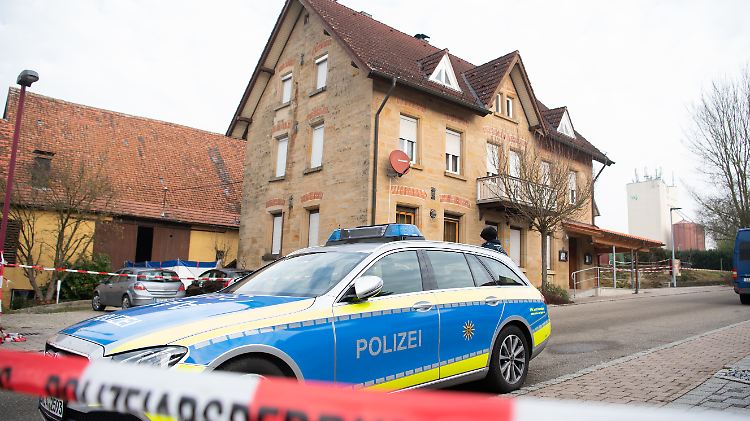 Ein 26-Jähriger erschoss in der Gaststätte seines Vaters in Rot am See sechs Verwandte.
