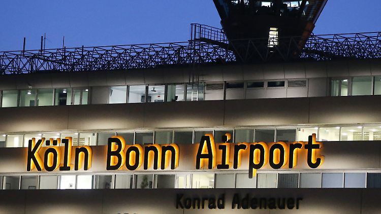 Noch immer landen viele Regierungsmitarbeiter am Flughafen Köln-Bonn.