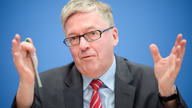 Hat keine guten Nachrichten über die Einsatzbereitschaft der Truppe: Wehrbeauftragter Bartels.