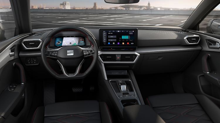 Das Cockpit des neuen Seat Leon präsentiert sich voll digital und mit neuem Ambientelicht.