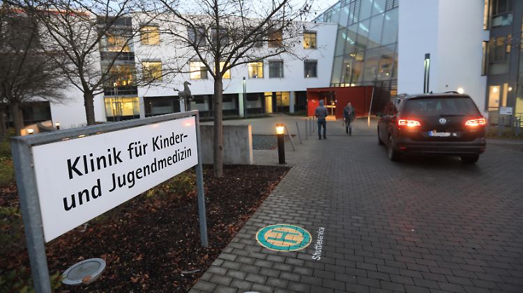 Zufahrt zur Ulm-Klinik.