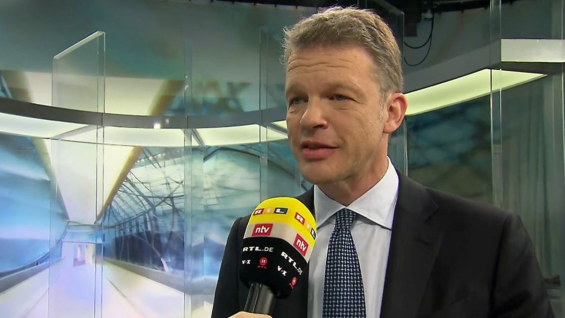 deutsche bank chef.jpg