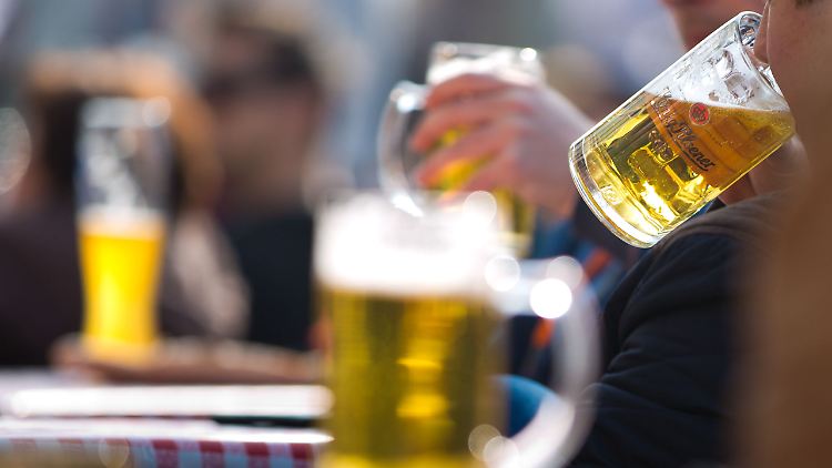 Im Jahresvergleich ging der Bierkonsum zuletzt um 180 Millionen Liter zurück. 