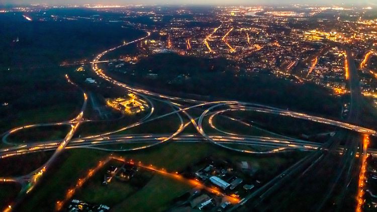 Nach den Plänen der CSU sollten auch alle Pkw-Fahrer eine Straßennutzungsabgabe zahlen.