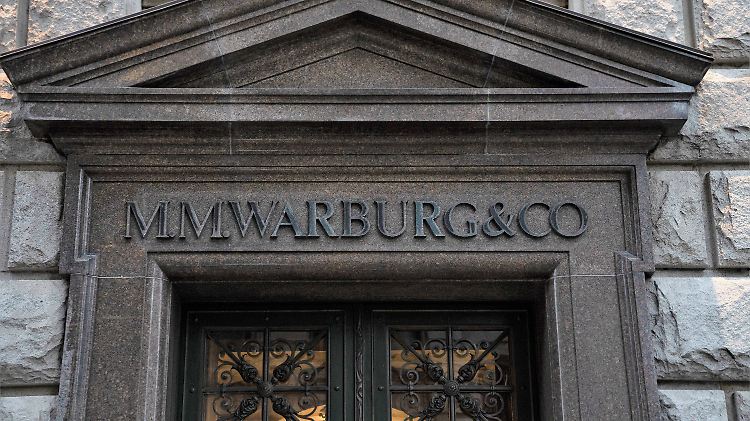 Die Privatbank Warburg könnte mit einer Einigung Millionen sparen und ihr Beispiel Geschichte machen.