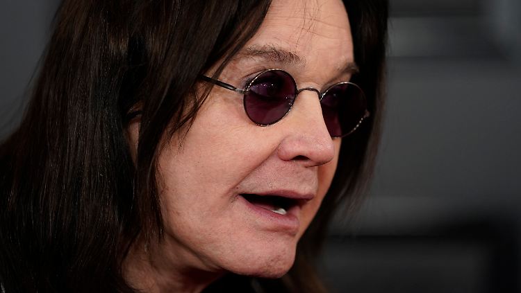 "Ich werde vielleicht noch die nächsten 15 Jahre oder so hier sein", sagt Ozzy Osbourne.