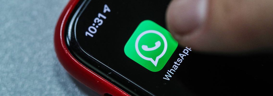 Whatsapp Pay Smartphone.jpg