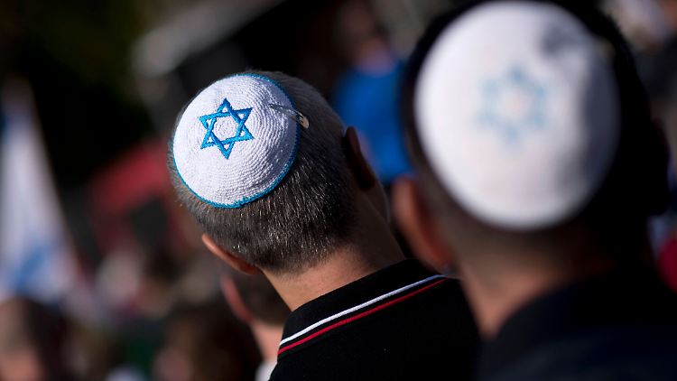 Die AfD beansprucht, viele pro-israelische und pro-jüdische Positionen zu vertreten. Nur eine Fassade?