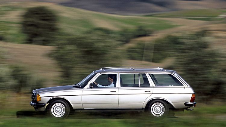 Der W123 gilt als Kultobjekt aus Stuttgart schlechthin. Der bürgerliche Auftritt und die hohe Zuverlässigkeit gelten als Mercedes-Werte schlechthin.