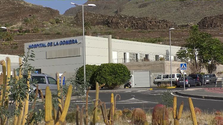 Im Krankenhaus auf La Gomera werden die Touristen behandelt. 