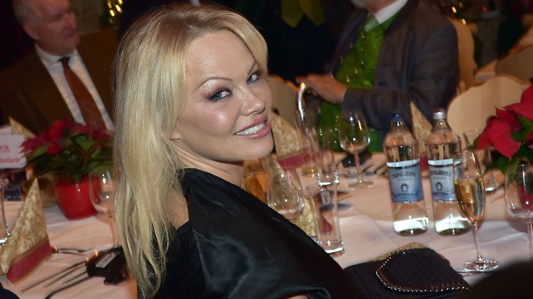 Pamela Anderson und Gatte Jon Peters hielten es nicht lange miteinander aus.