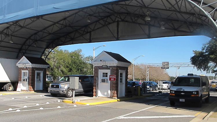 Die Basis in Pensacola ist ein wichtiges Ausbildungszentrum der US-Marine.