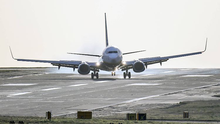 Gebremstes Passagierwachstum: Die Probleme bei Boeing wirken sich auf Ryanair aus.