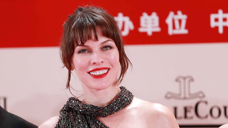 Mit 44 Jahren hat Milla Jovovich ihre dritte Tochter bekommen.