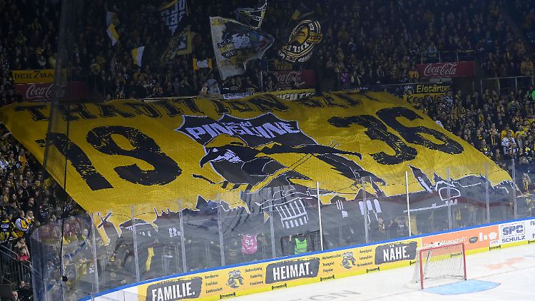 In Krefeld sind die Fans erst vor Kurzem einen umstrittenen Investor losgeworden. Besser wurde es damit nicht.