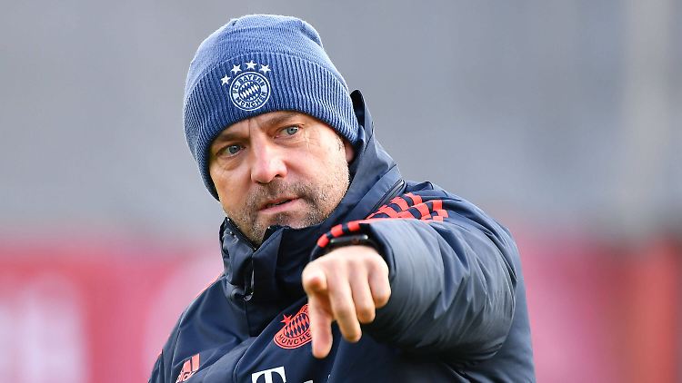 Flick wird vom neuen Bayern-Präsidenten gelobt. Und muss einen "Schock" verkraften.